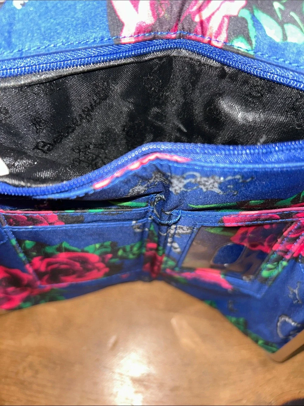 Betseyville by Betsey Johnson Floral Kiss Lock Wallet Clutch Blue Pink Roses